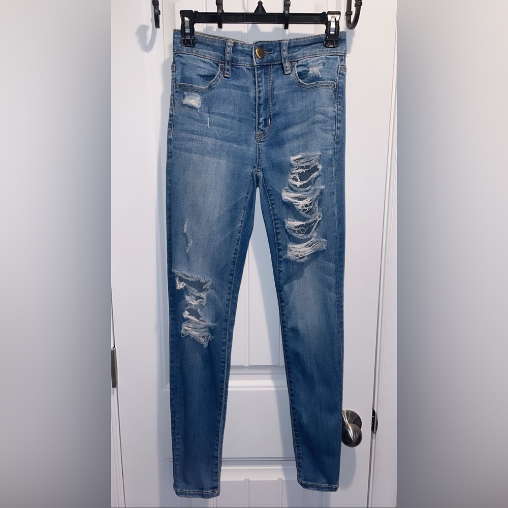 American Eagle High Rise Jeans